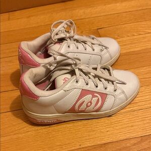 Heelys  Bliss White Pink Lace Up Low Top Roller Skate Shoes sz 5 Skates